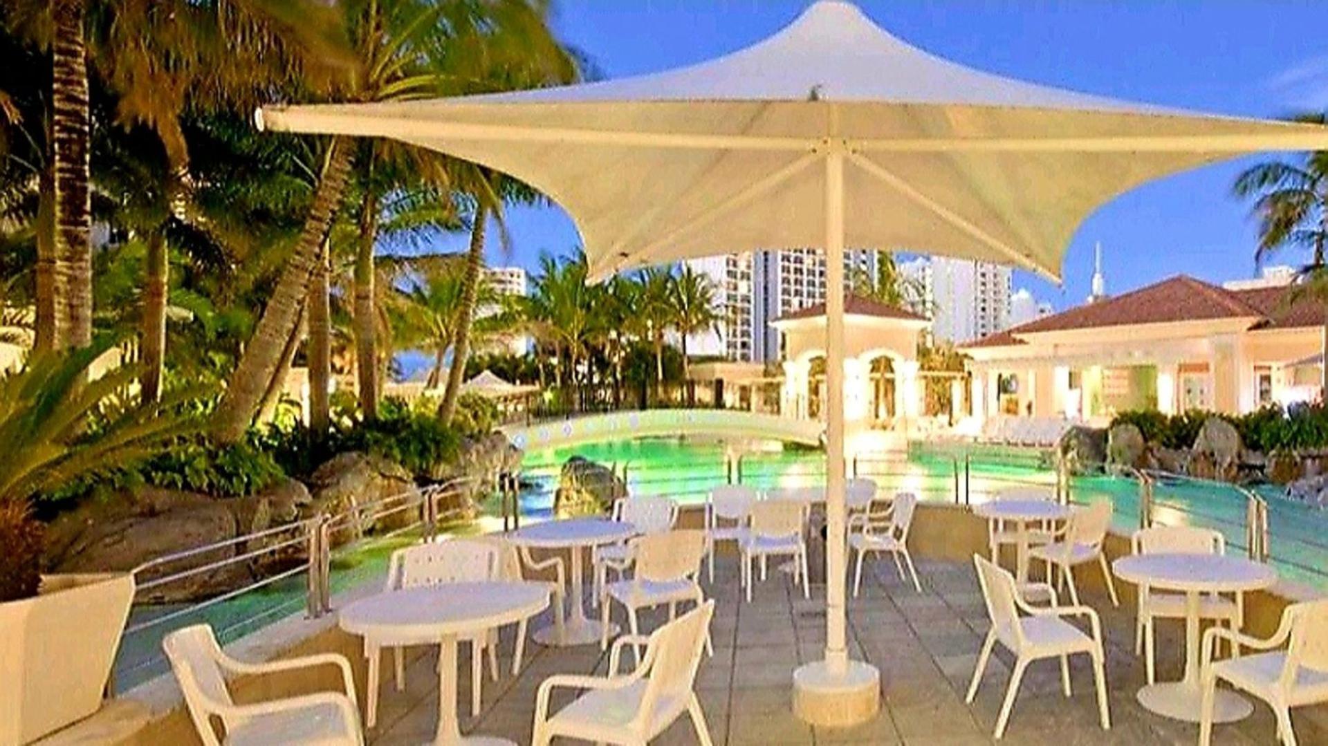 Apartment Chevron Renaissance Two Bedroom Ocean Views - Coasthm *