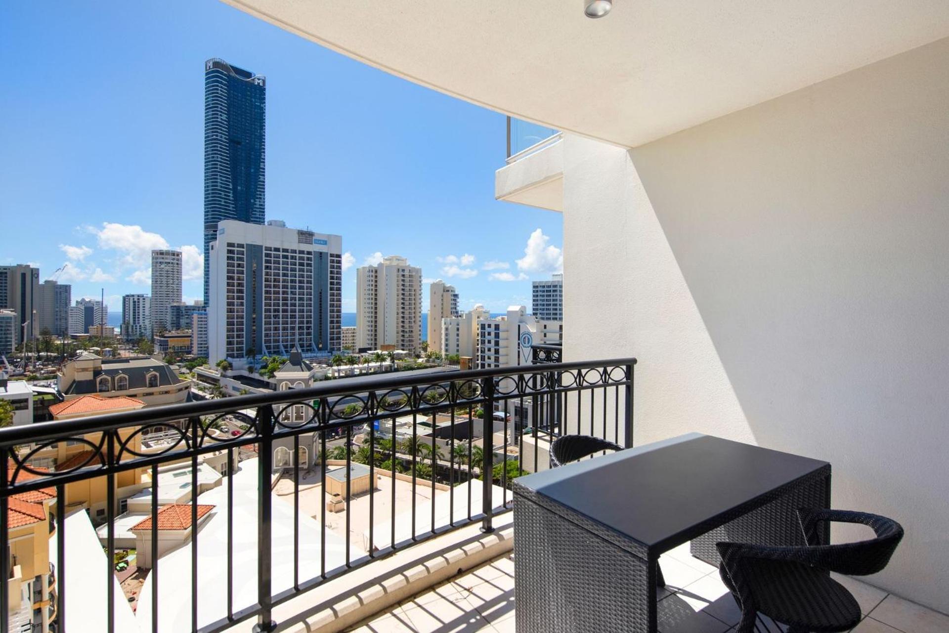 Chevron Renaissance Two Bedroom Ocean Views - Coasthm * Gold Coast